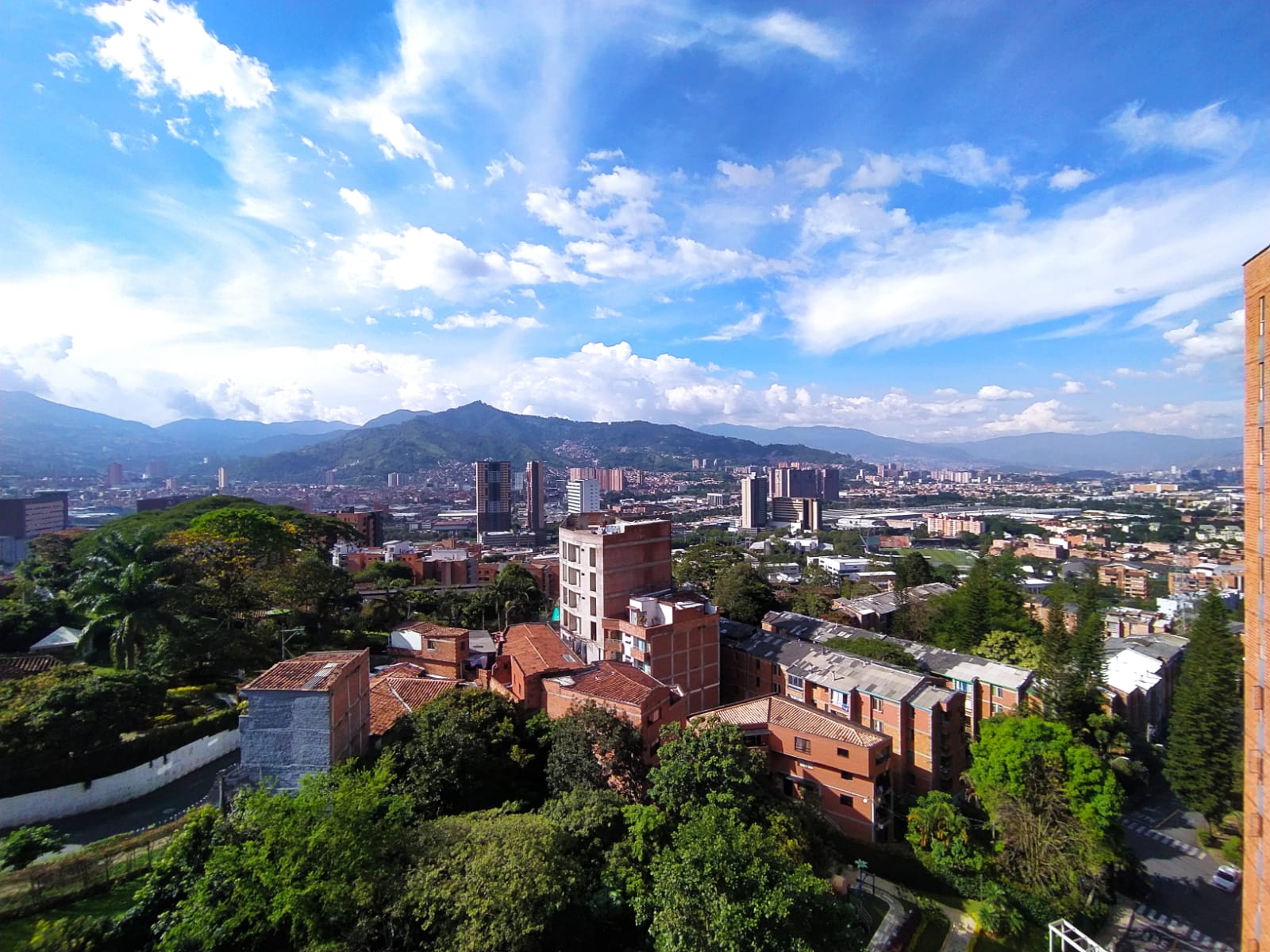 Arriendo Apartamento En Señorial Envigado