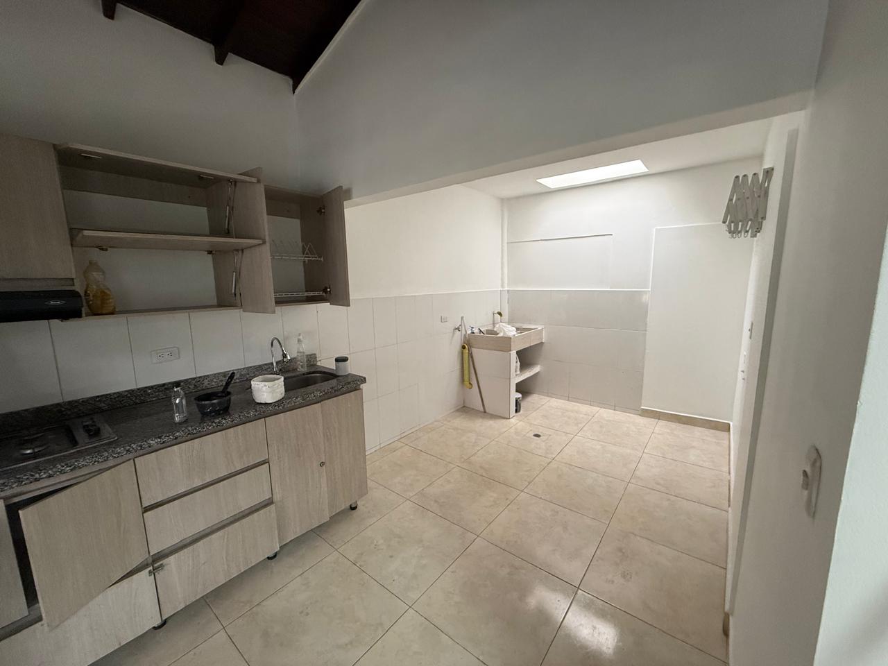 ARRIENDO CASA COMERCIAL EN SANTA GEMA