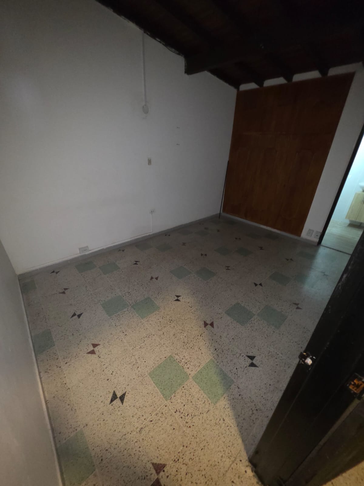 ARRIENDO CASA COMERCIAL EN CALASANZ