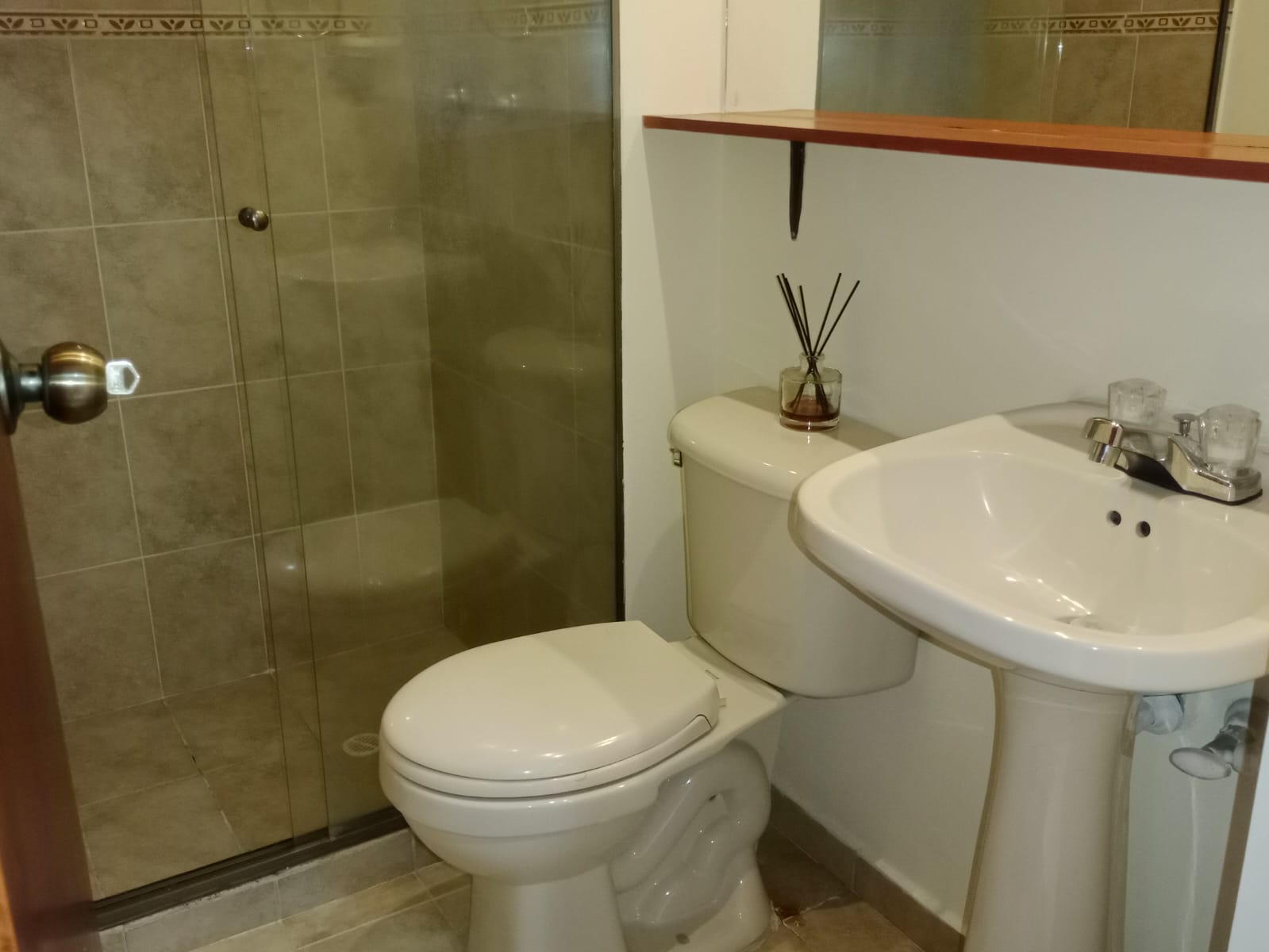 Se arrienda apartamento en laureles