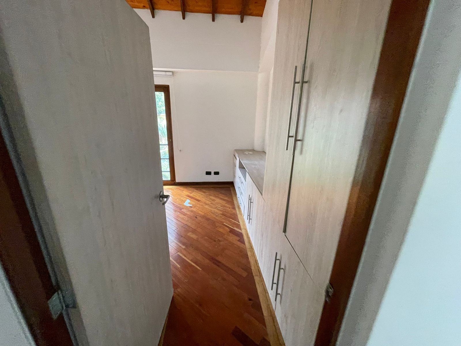 ARRIENDO CASA EN EL POBLADO EL TESORO