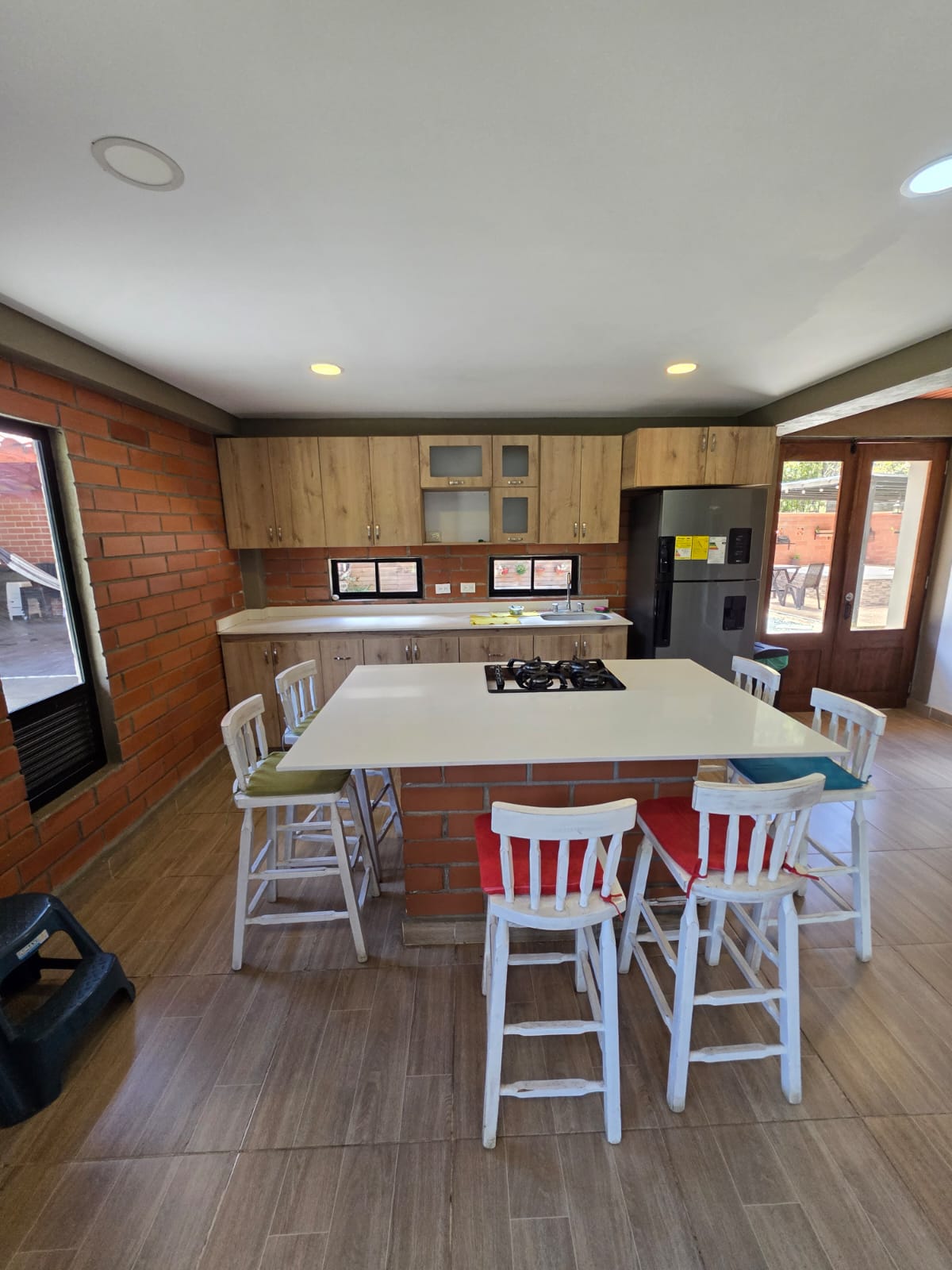 ARRIENDO CASA FINCA EN SANTA ELENA