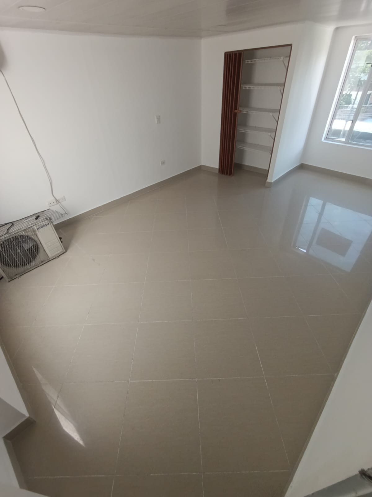 Arriendo Local para Oficinas en Laureles