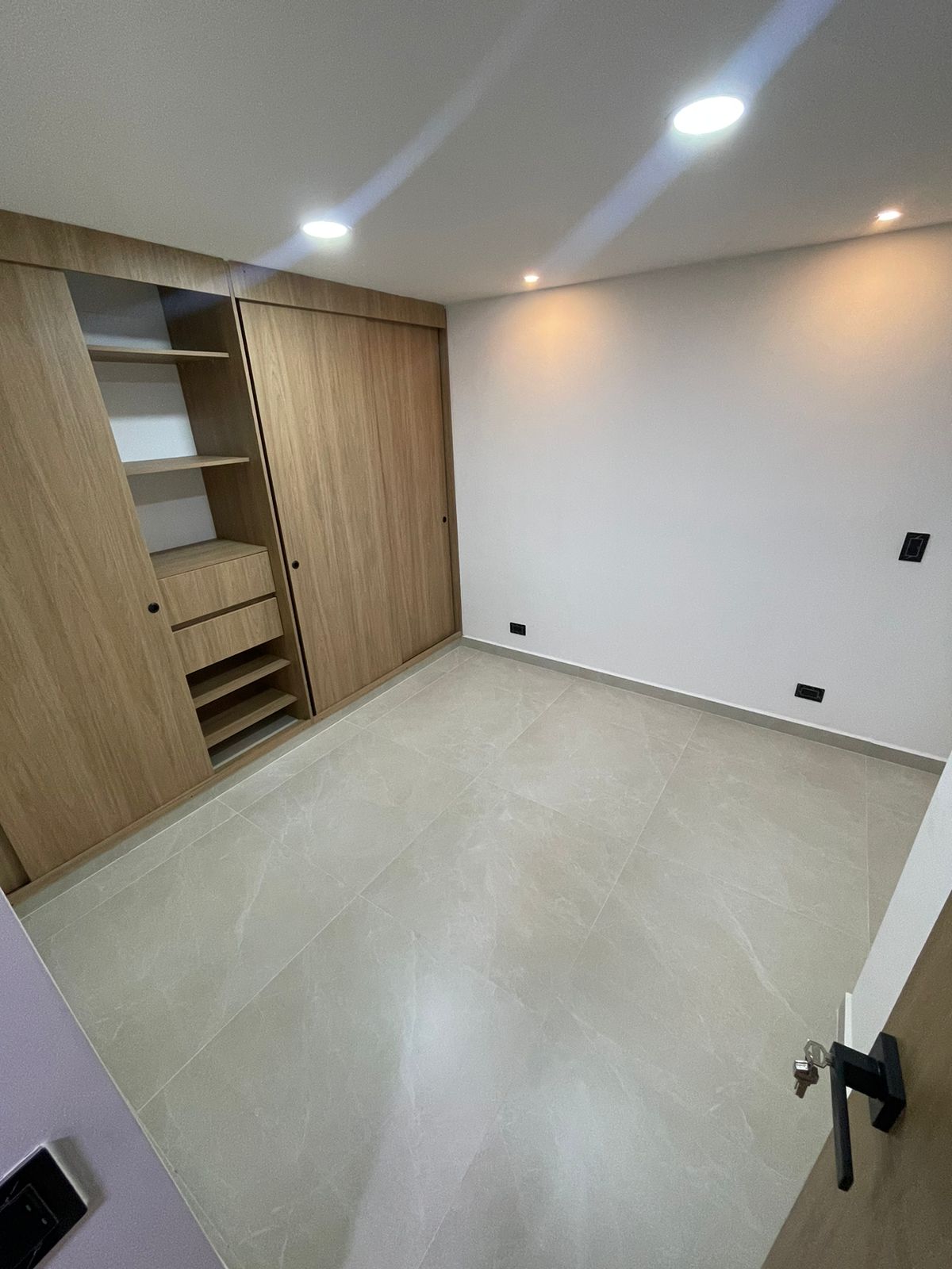 Arriendo apartamento sector de robledo Pajarito