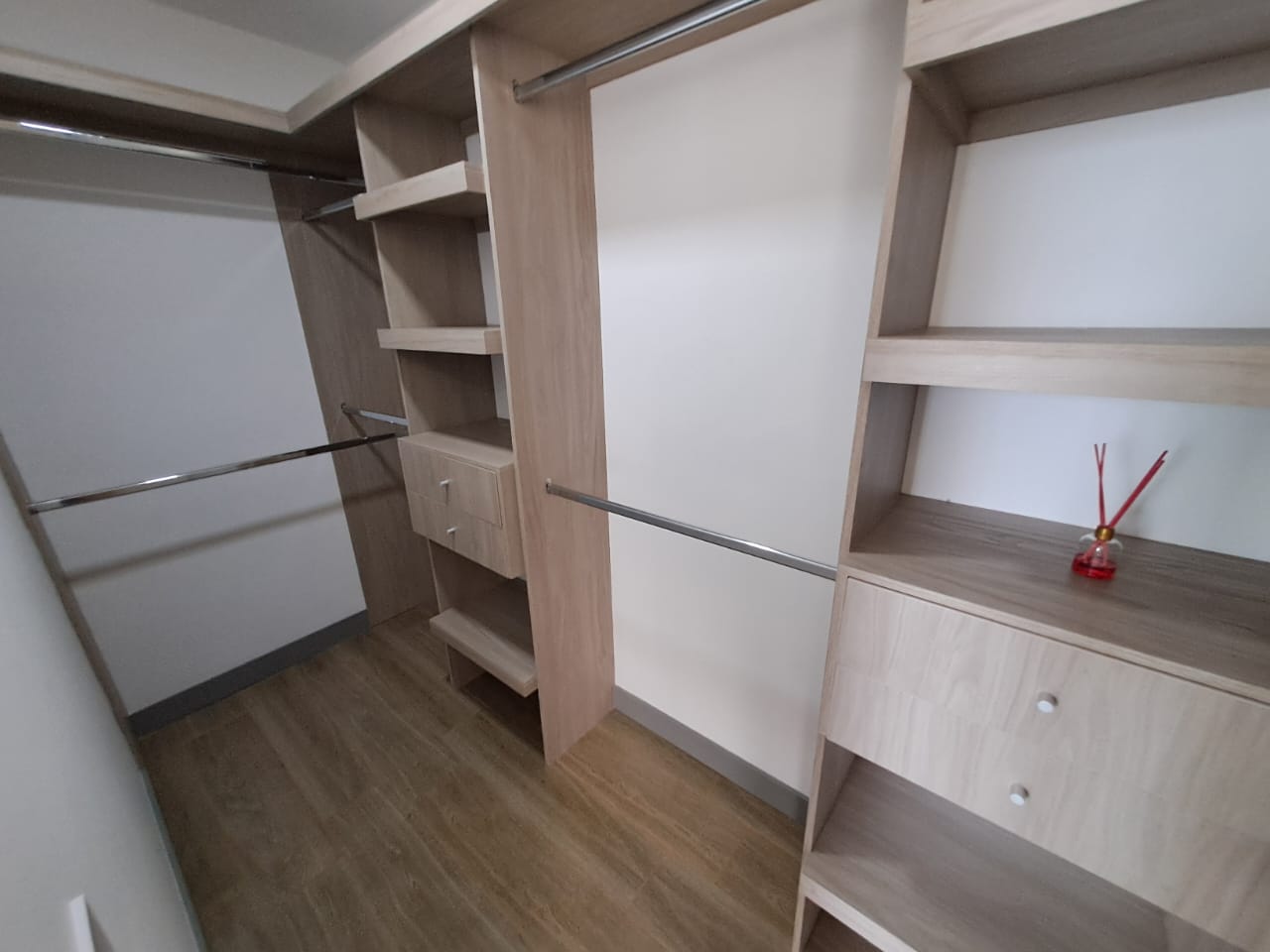 ARRIENDO APARTAMENTO ENVIGADO AV LAS VEGAS