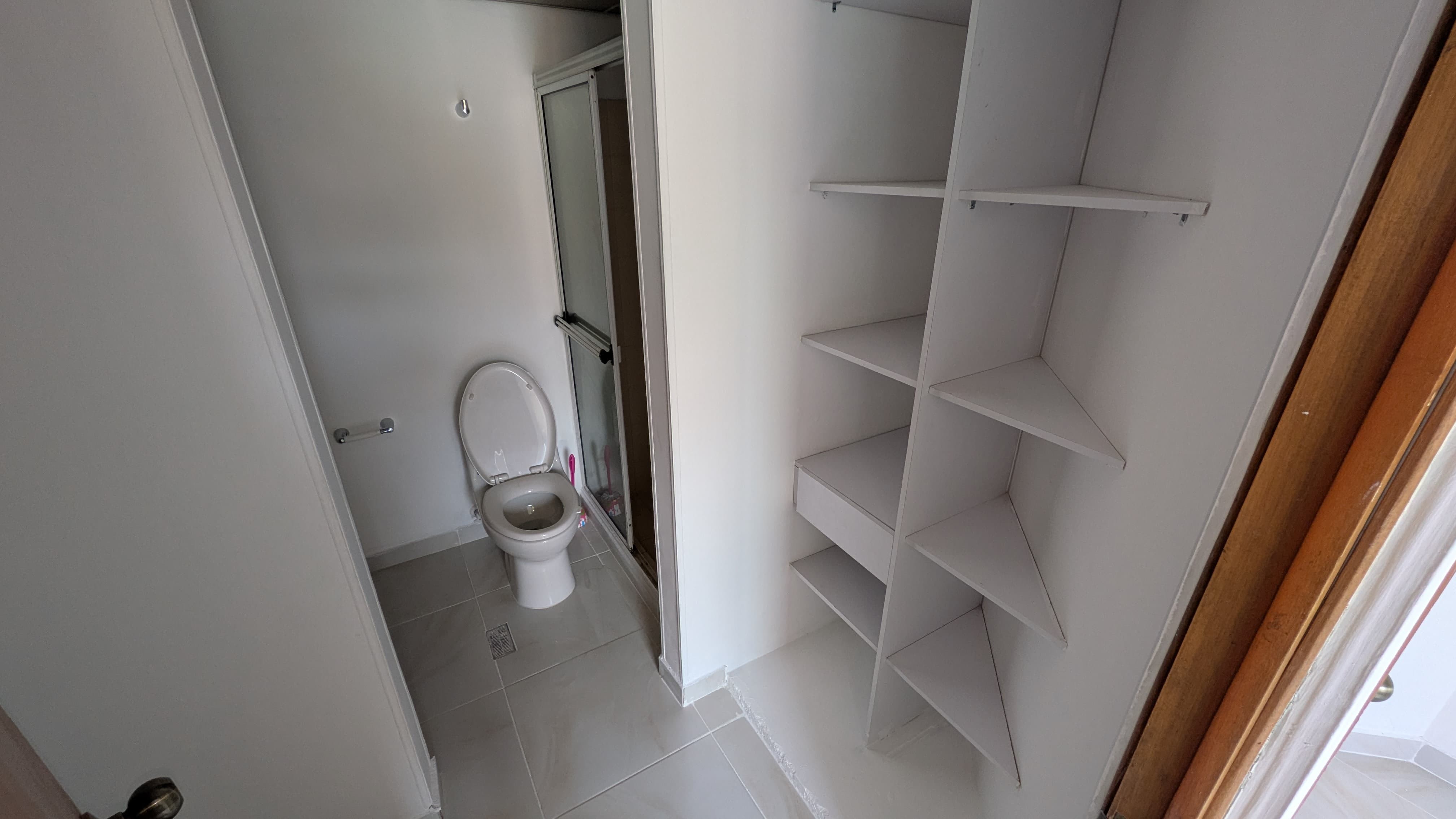 Arriendo apartamento en Calasanz parte baja