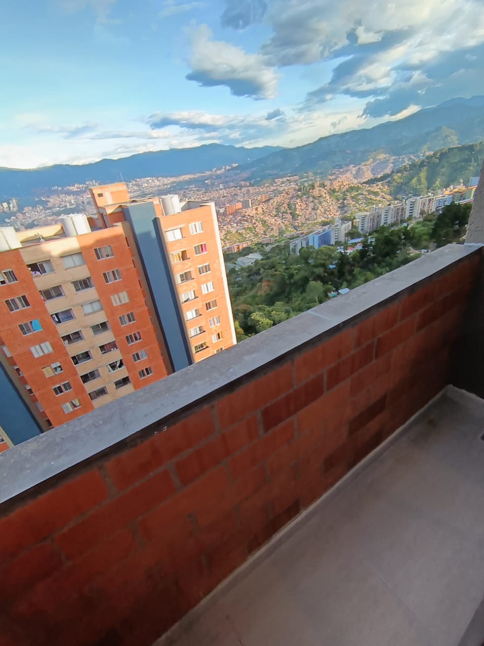 Arrienda Apartamento Robledo Pajarito