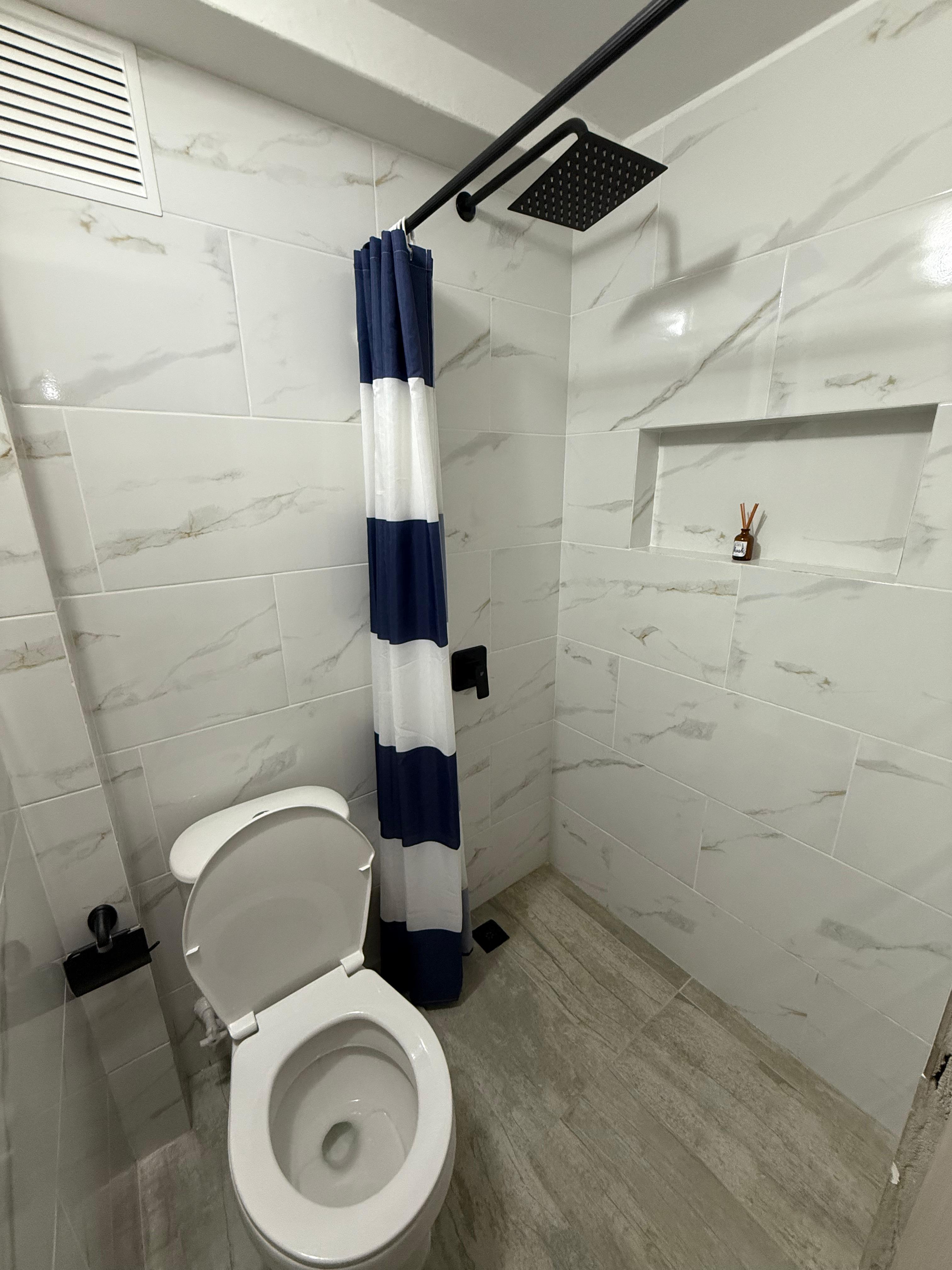 ARRIENDO APARTAESTUDIO EN LA FLORESTA