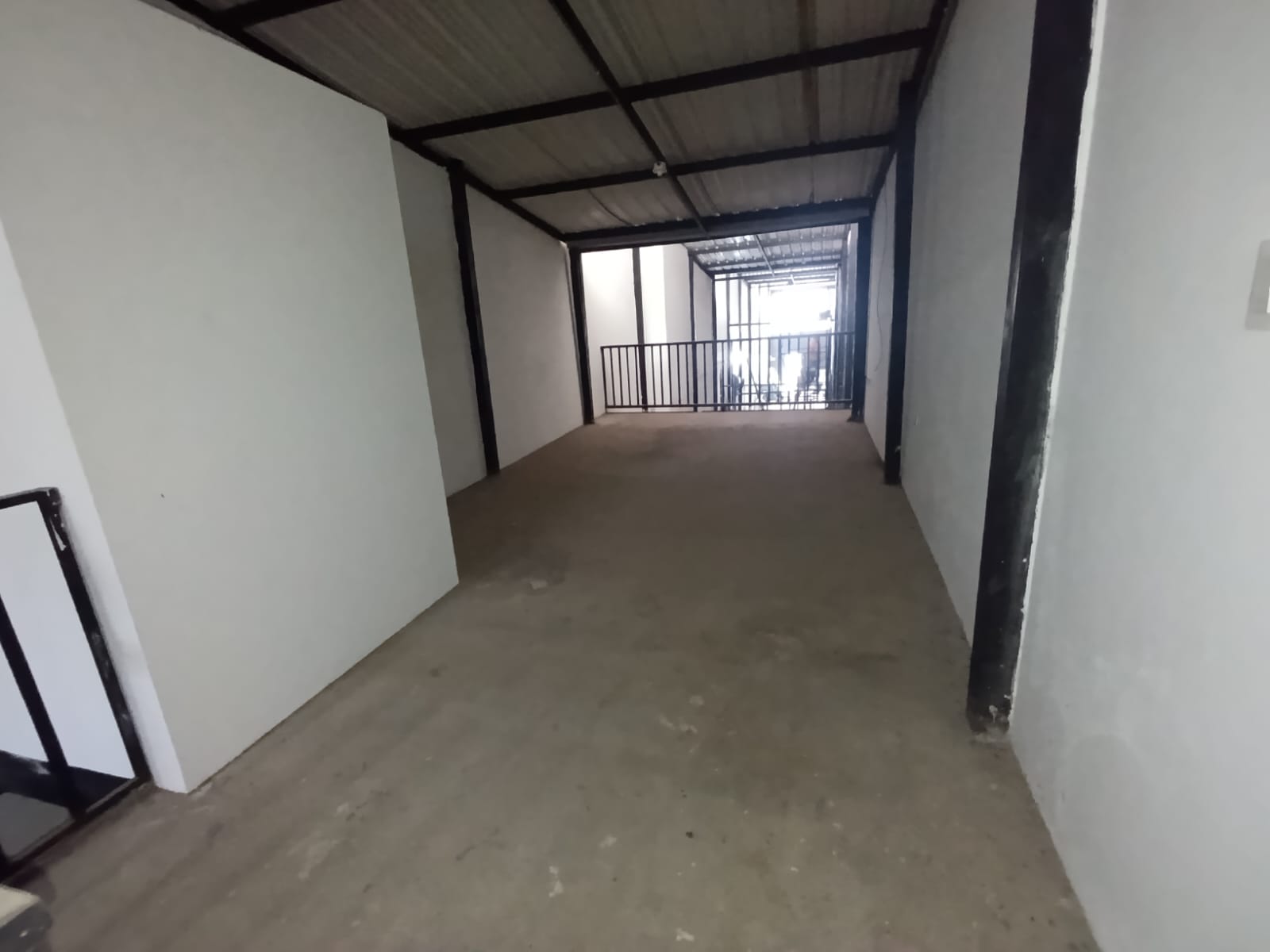 ARRIENDO BODEGA  SALVADOR