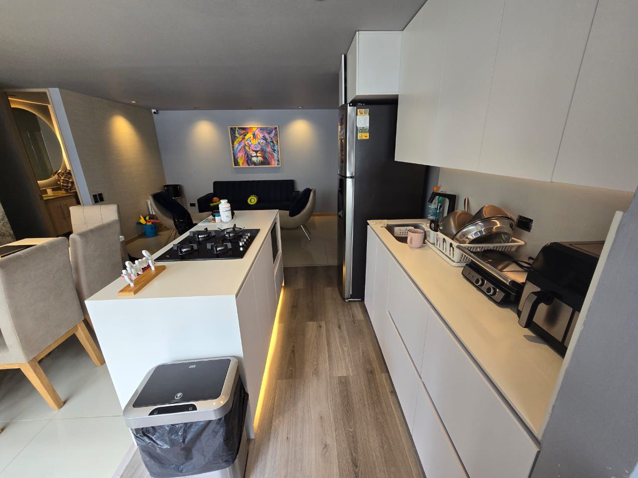 ARRIENDO APARTAMENTO EN LA LOMA DEL INDIO