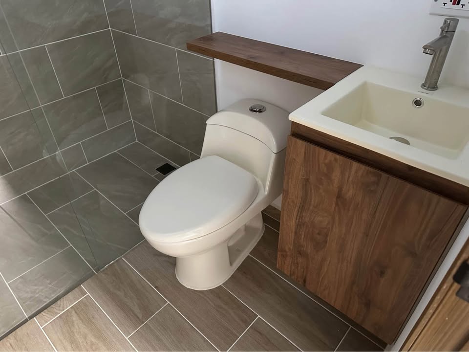 VENDO APARTAMENTO EN SANTA MONICA