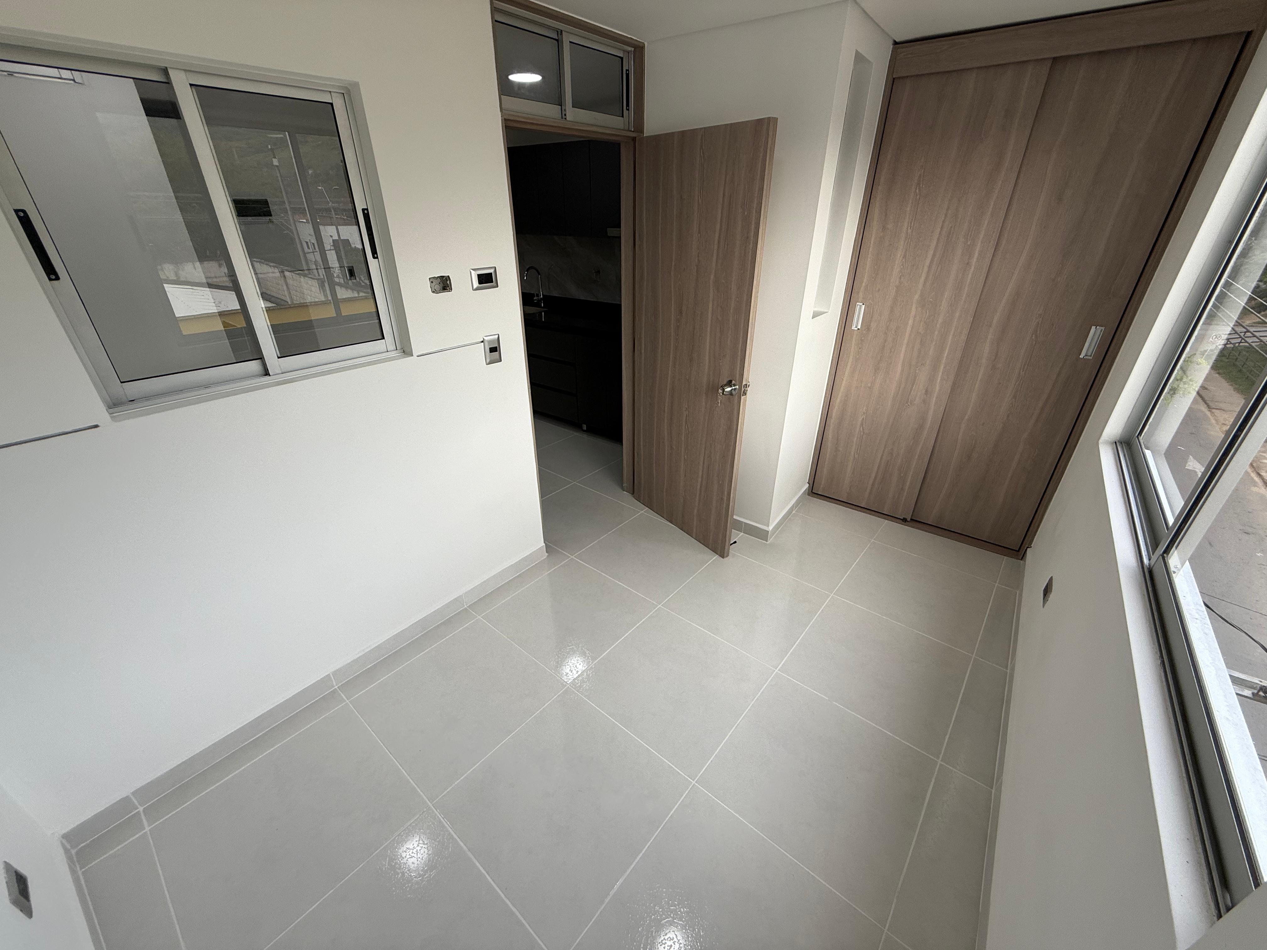 ARRIENDO APARTAESTUDIO EN NIQUIA PARTE BAJA