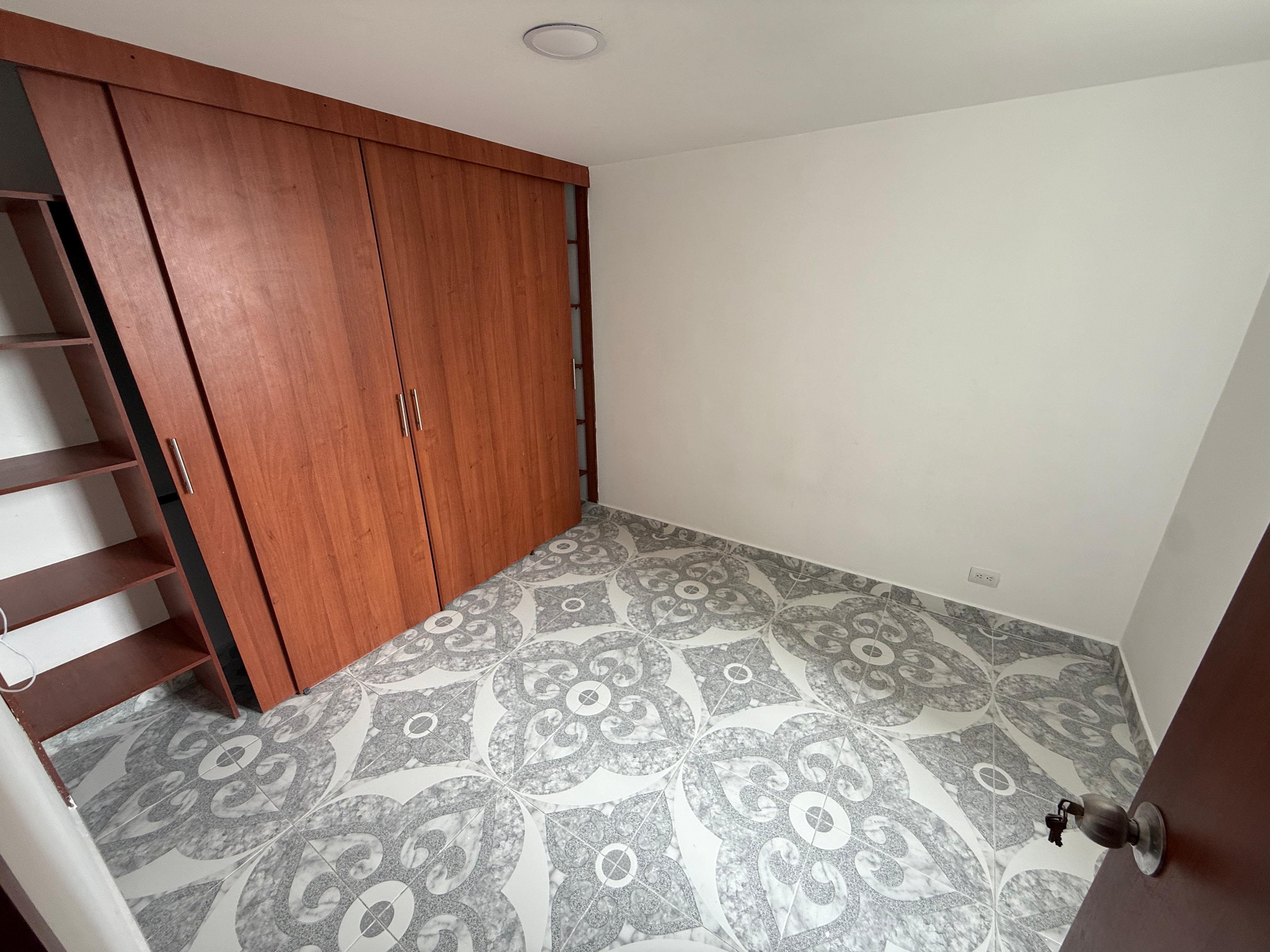 ARRIENDO APARTAMENTO EN ROBLEDO PAJARITO