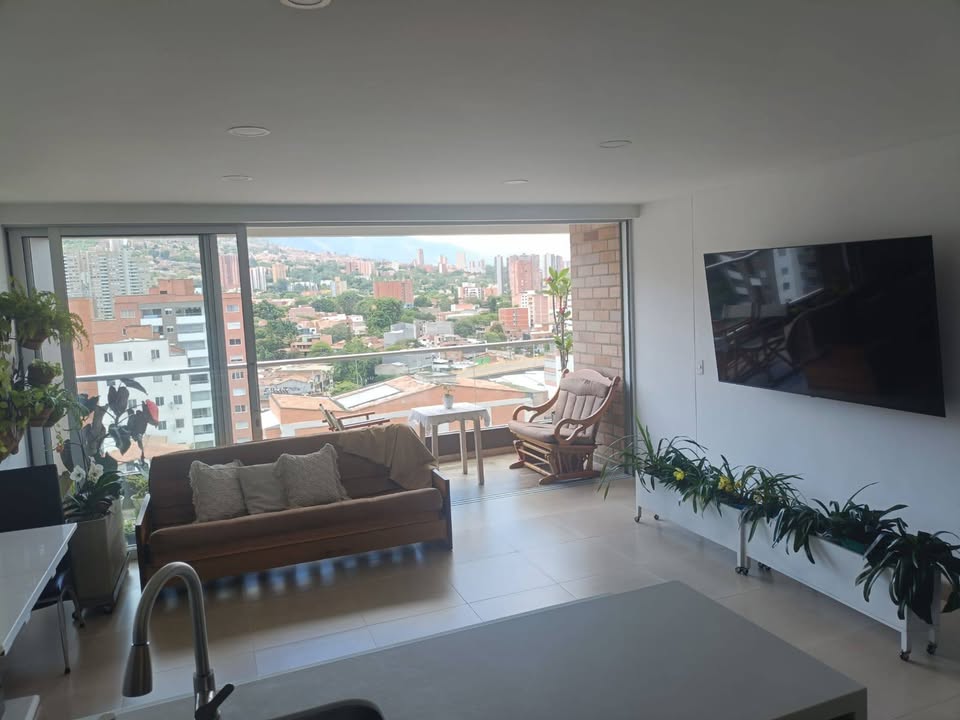 VENDO APARTAMENTO EN CALASANZ PARTE BAJA