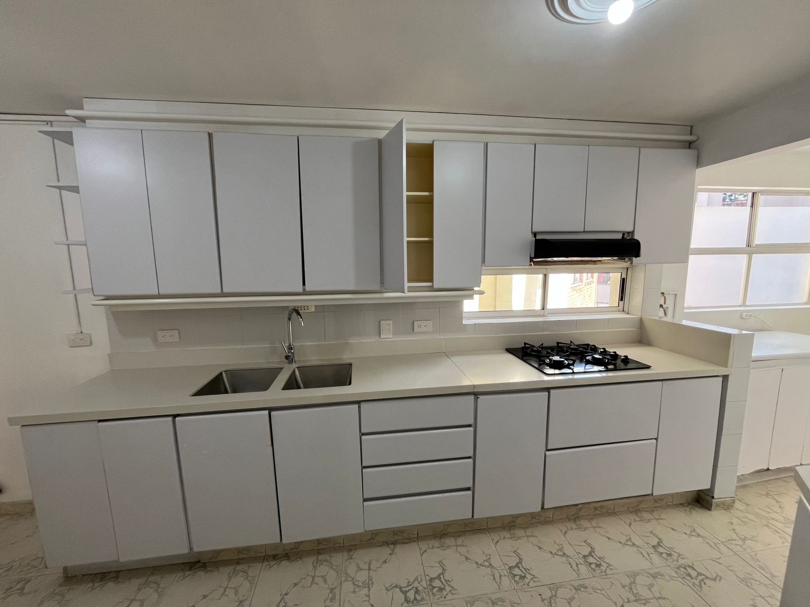 Arriendo Apartamento Sector Laureles las Acacias