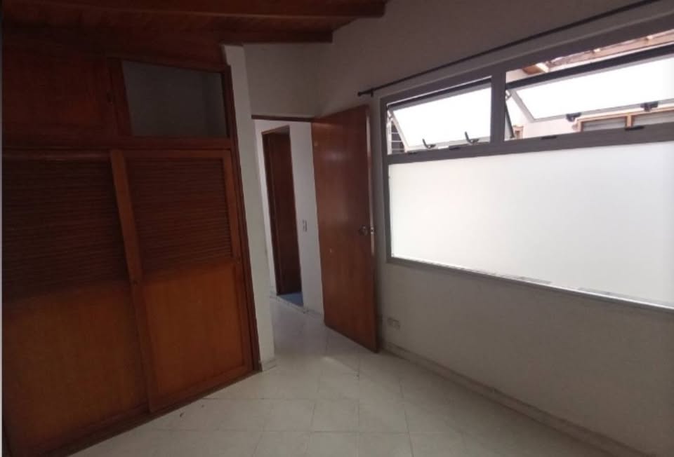 VENDO APARTAMENTO EN LAURELES