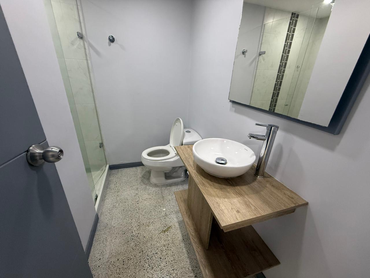 ARRIENDO APARTAMENTO EN EL VELODROMO