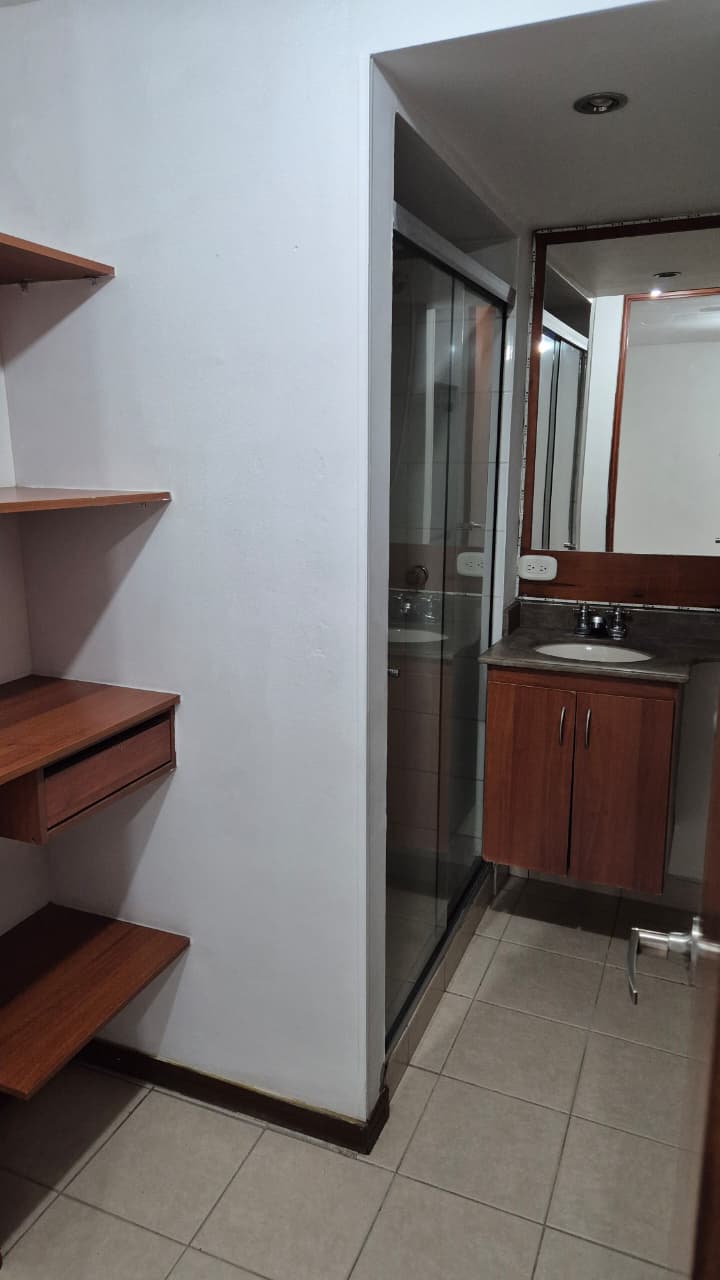 ARRIENDO APARTAMENTO EN EL POBLADO