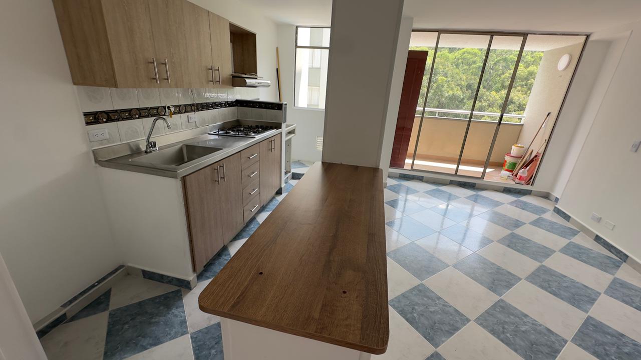 ARRIENDO APARTAMENTO EN RODEO ALTO