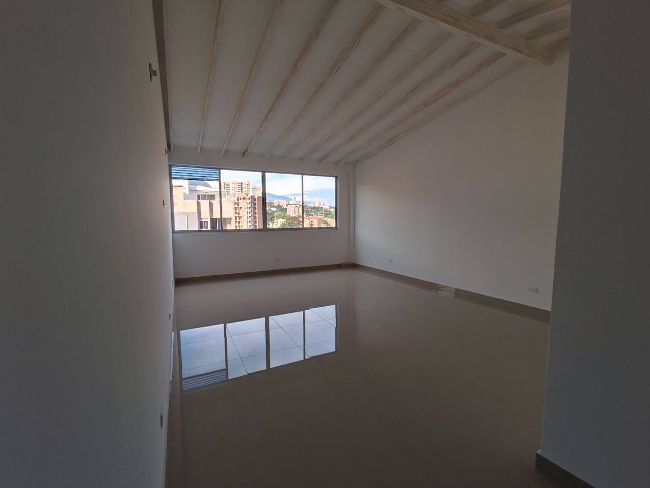 VENDO APARTAMENTO EN CALASANZ PARTE BAJA