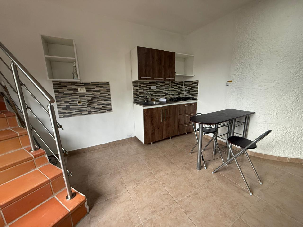 ARRIENDO APARTAESTUDIO EN SIMON BOLIVAR