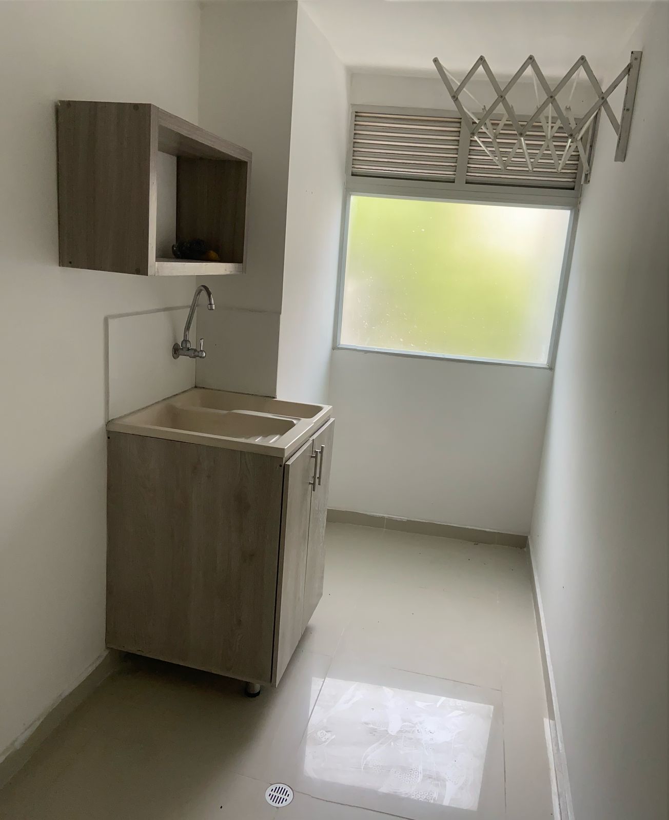 VENDO APARTAMENTO EN EL ESTADIO