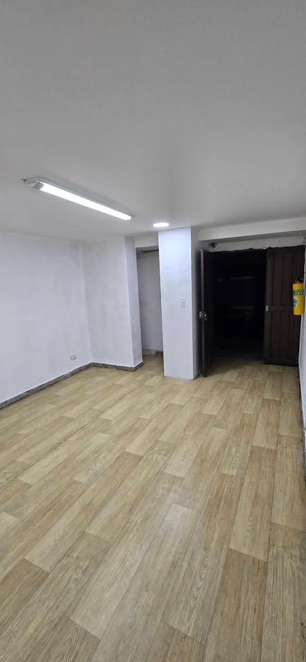 ARRIENDO LOCAL EN LAURELES