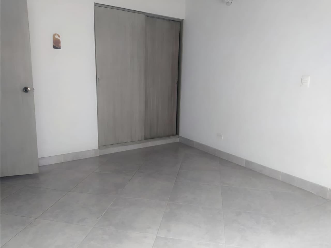 ARRIENDO APARTAMENTO EN CALASANZ PARTE BAJA