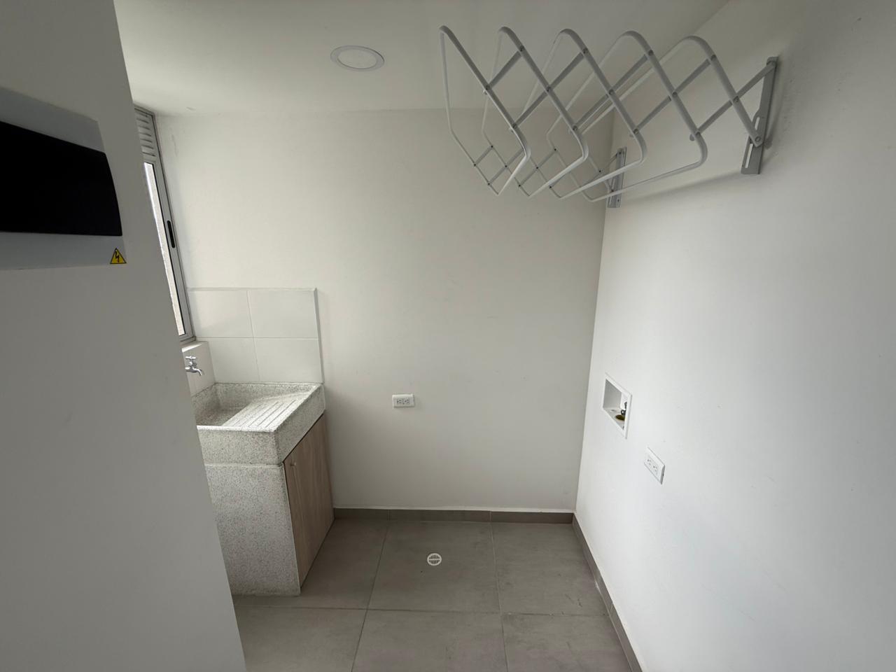 ARRIENDO APARTAMENTO EN CALASANZ PARTE ALTA