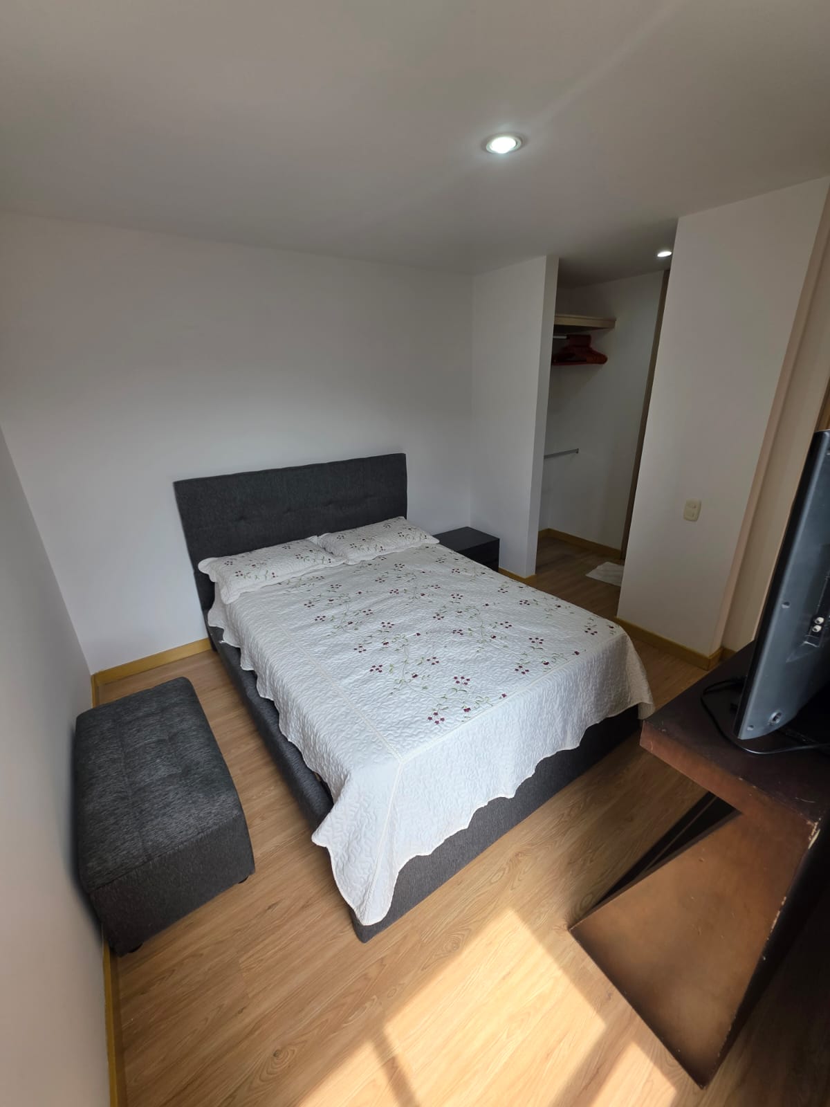 ARRIENDO APARTAMENTO SABANETA