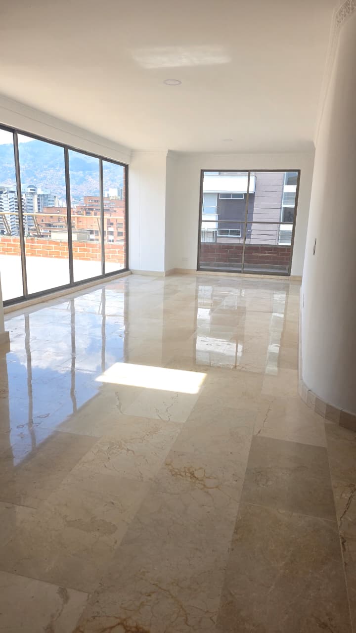 VENDO APARTAMENTO PENTHOUSE DUPLEX EN CONQUISTADORES