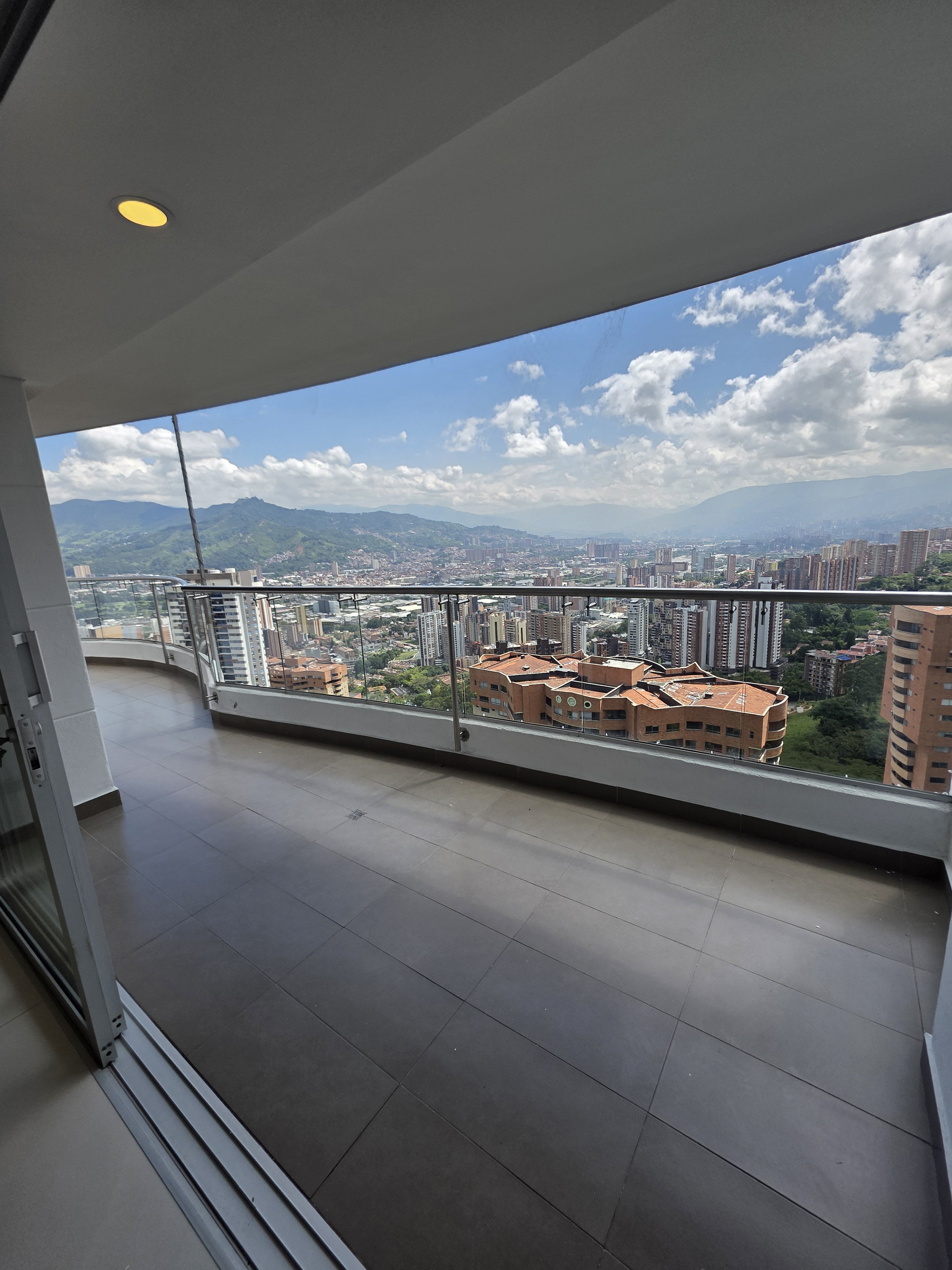 Arriendo apartamento sabaneta