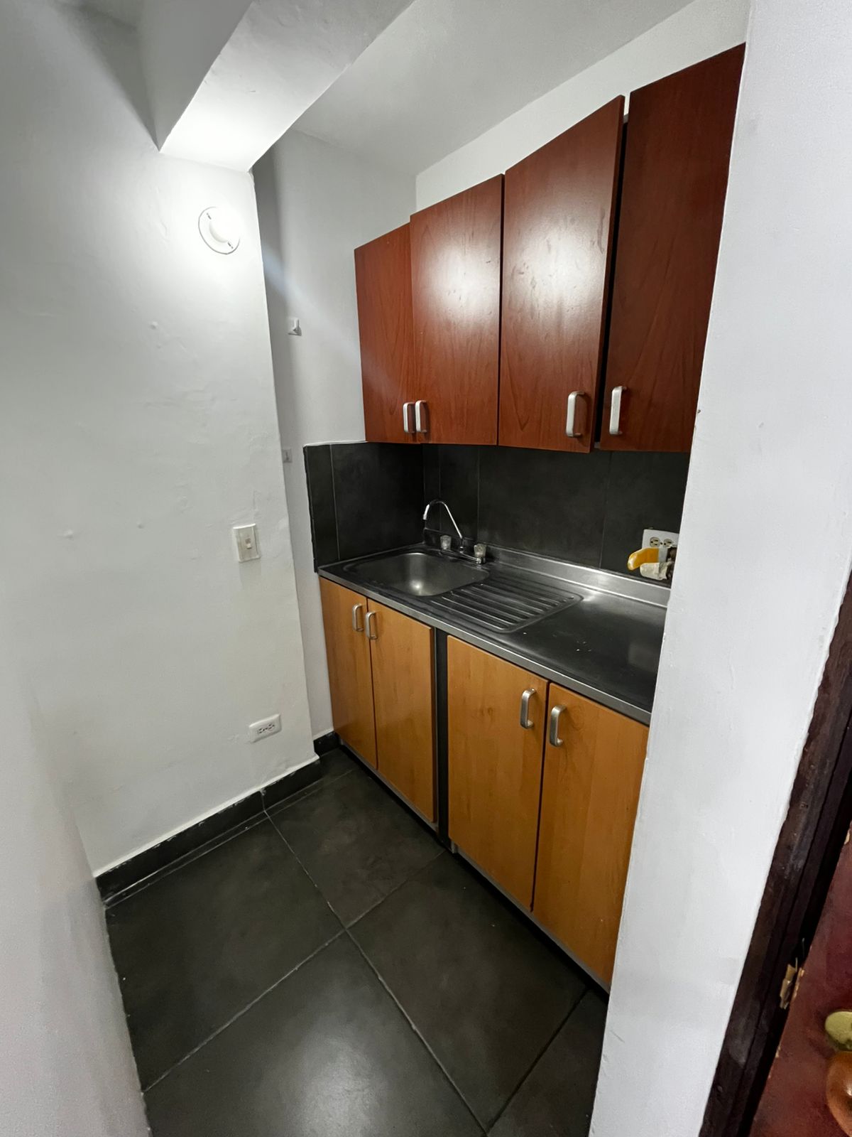 Arriendo Local Sector La Floresta