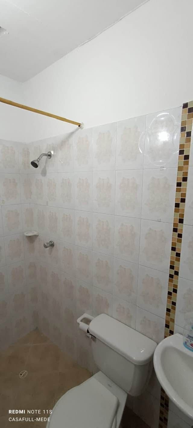 ARRIENDO LOCAL EN LA FLORESTA