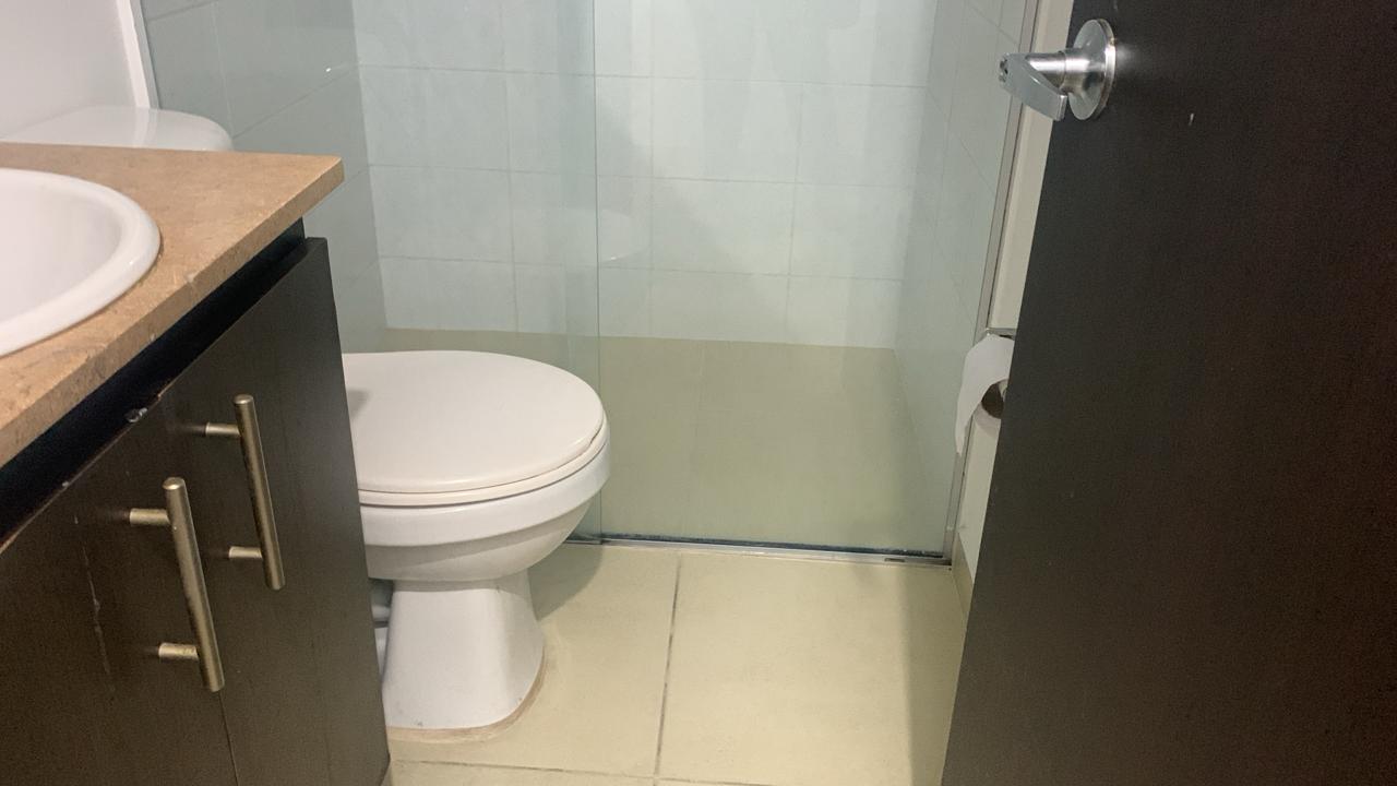 VENDO APARTAMENTO EN SANTA MONICA