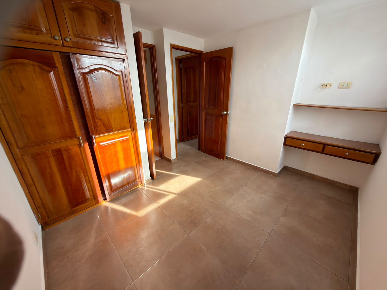 ARRIENDO APARTAMENTO EN RODEO ALTO