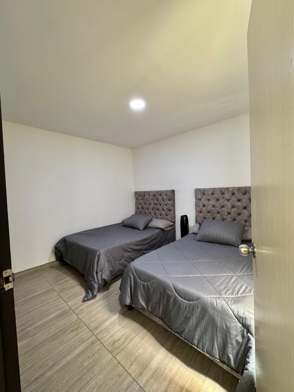 ARRIENDO CASA AMOBLADA EN COLORES