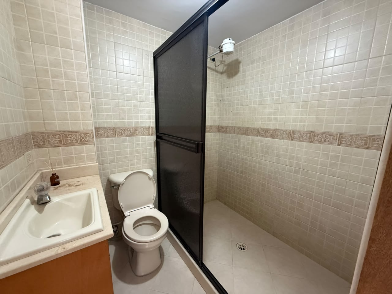 ARRIENDO APARTAMENTO EN EL VELODROMO