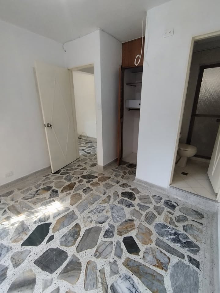 ARRIENDO APARTAMENTO EN LAURELES