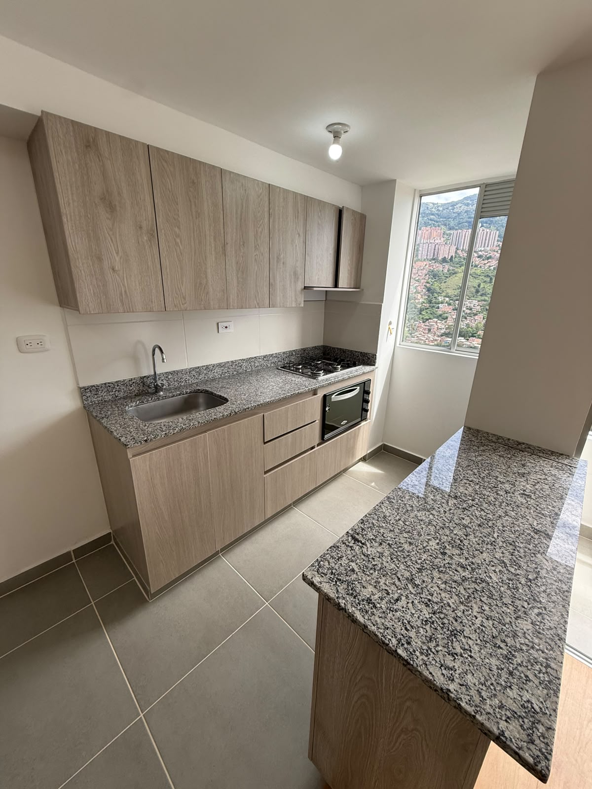 Arriendo Apartamento Calasanz parte Alta