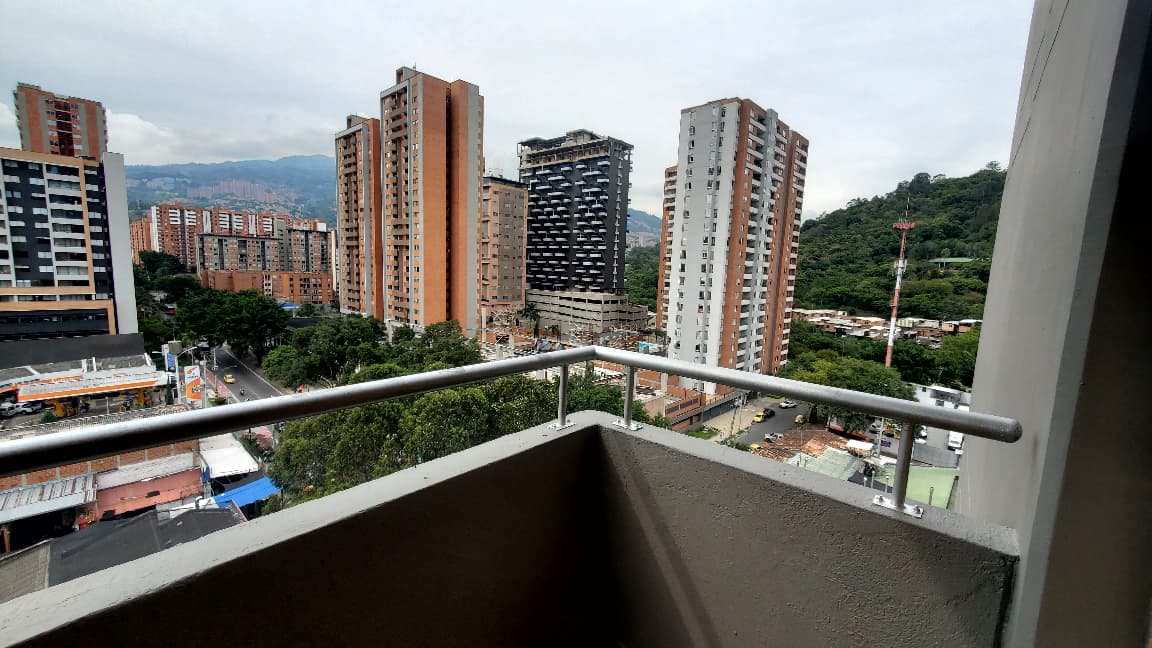 Arriendo apartamento los colores