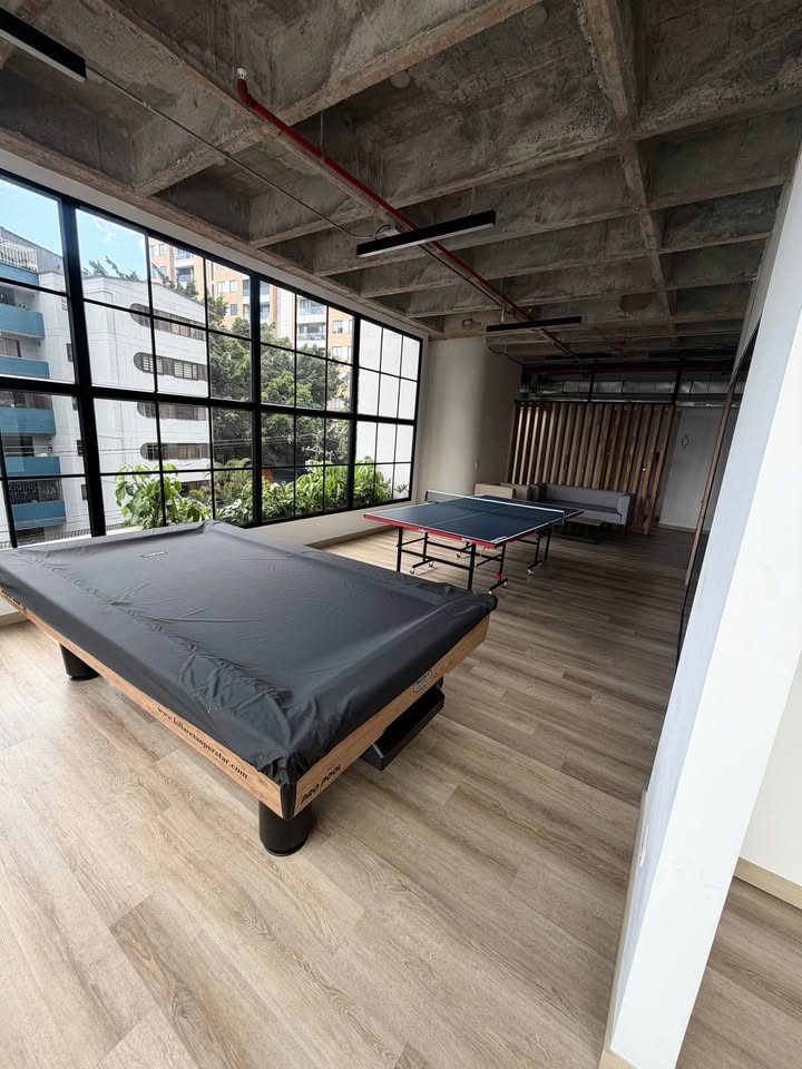 ARRIENDO OFICINA EN LOS COLORES