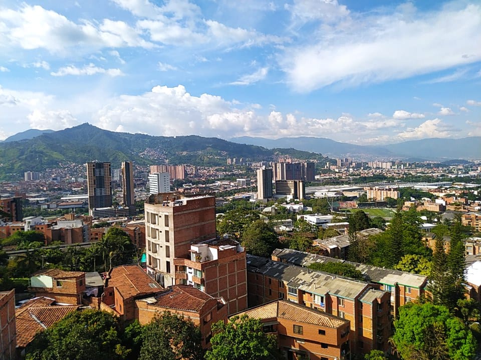 Arriendo Apartamento En Señorial Envigado