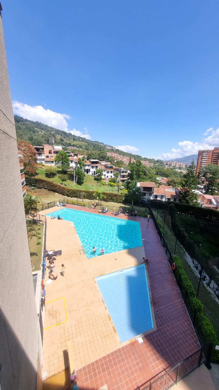 Vendo Apartamento Robledo Pajarito
