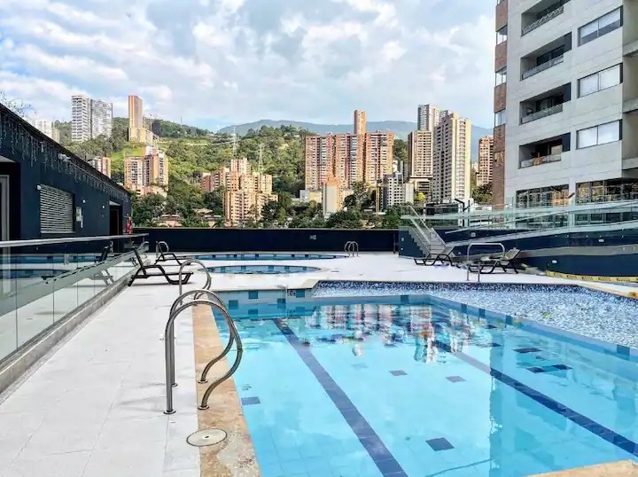 ARRIENDO APARTA ESTUDIO TIPO LOFT AMOBLADO EN CIUDAD DEL RIO