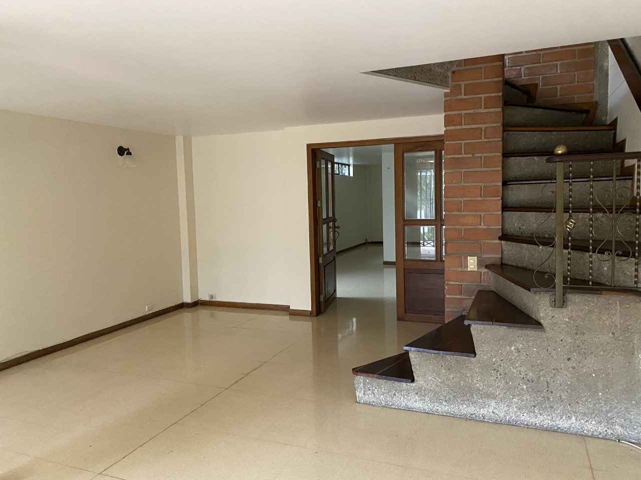 VENTA CASA EN ENVIGADO