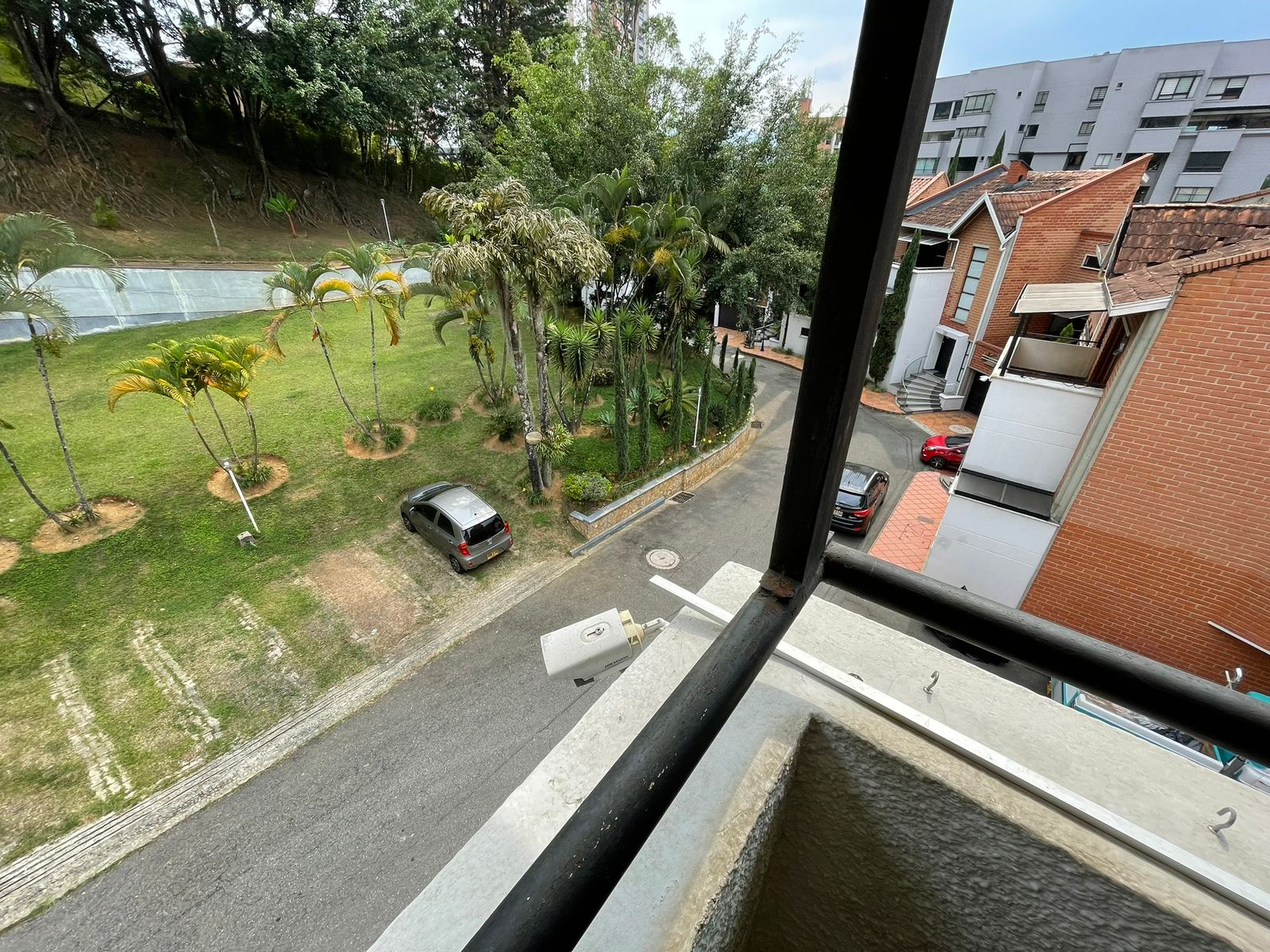 ARRIENDO CASA EN EL POBLADO EL TESORO