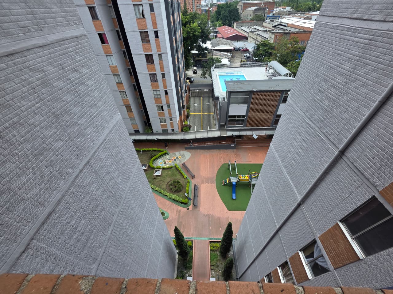 VENDO APARTAMENTO EN EL CHAGUALO PASEO DE SEVILLA