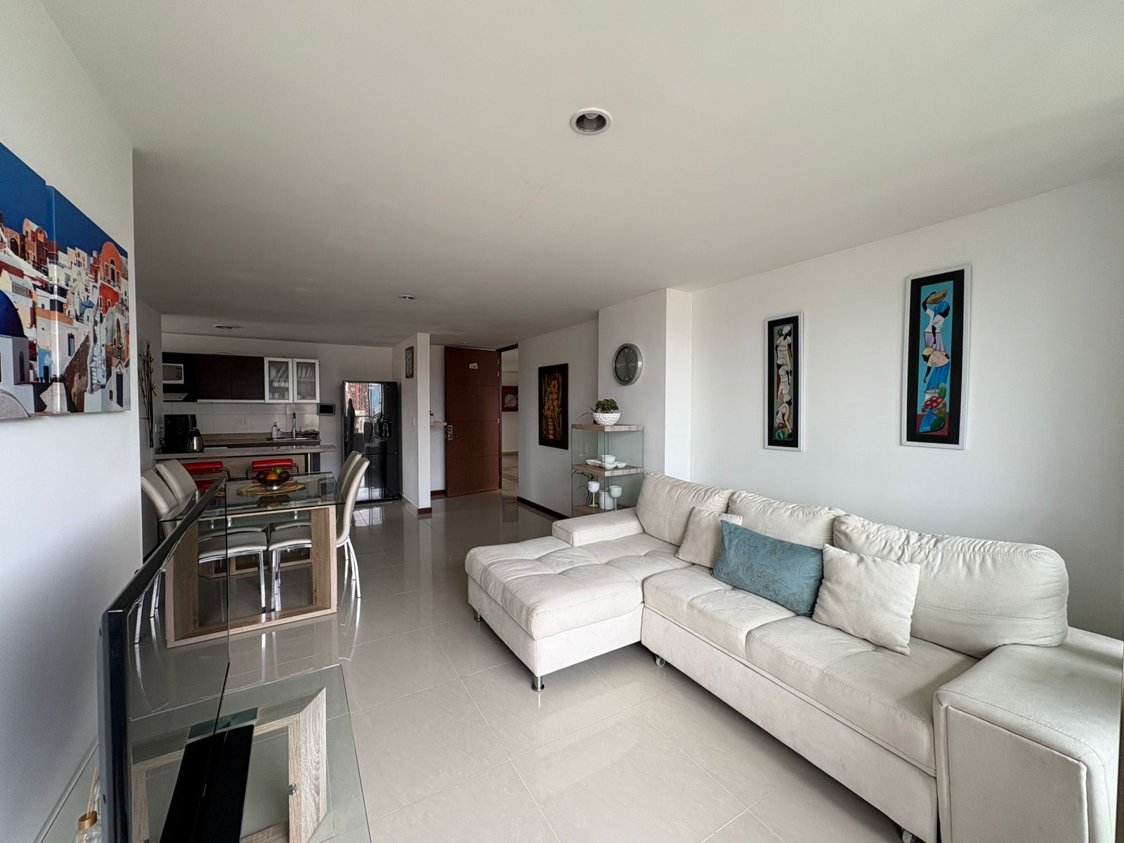 ARRIENDO APARTAMENTO LAURELES