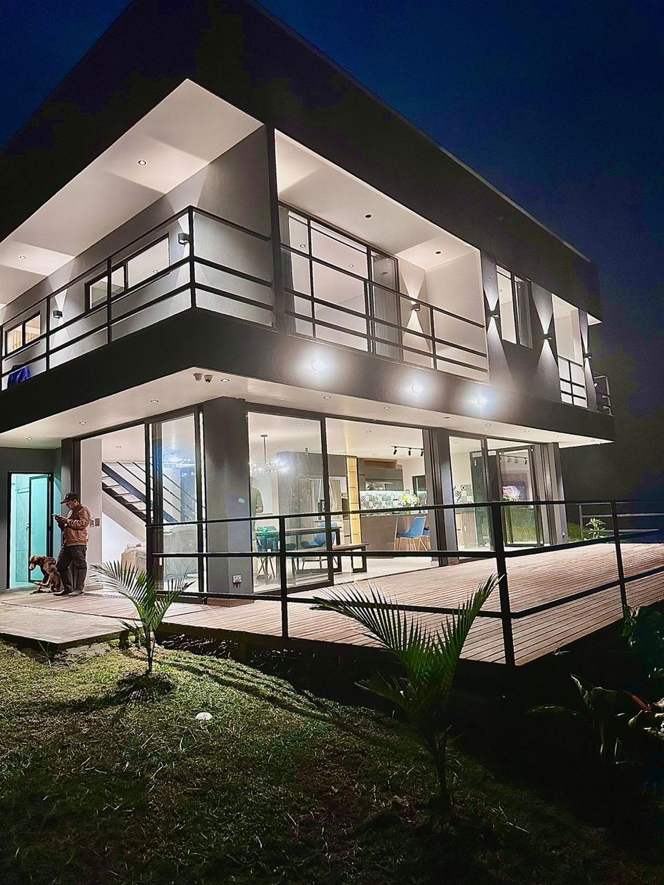 CASA FINCA EN VENTA UBICADO EN GIRARDOTA